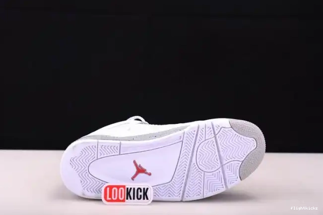 4 CT8527-100 White Retro Oreo Jordan (2021) 0506